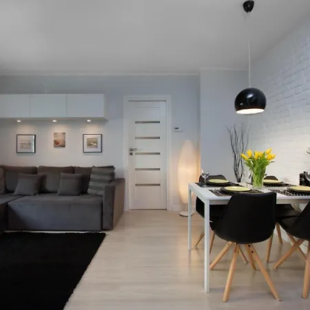 Imperial - Marina Apartment